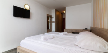 Týždeň v Karlobagu s dopravou a plnou penziou - Hotel Zagreb 3*