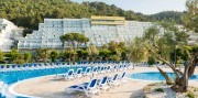 Týždeň na Istriji s vlastnou dopravou a polpenziou - rezort Maslinica 3*