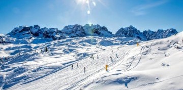 Lyžovačka v stredisku Folgarida-Marilleva v údolí Val di Sole