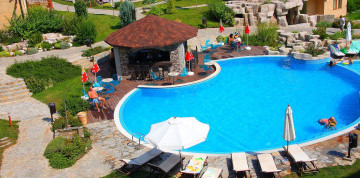 Sveti Vlas - hotel Garden of Eden 5* s polpenziou s letenkou