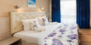 Pomorie - Hotel Zeus 3* s raňajkami a s letenkou