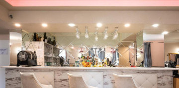 Pomorie - Hotel Zeus 3* s raňajkami a s letenkou