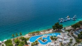 Týždeň pri Trogire s dopravou a raňajkami - hotel Amadria 4* Týždeň pri Trogire s dopravou a raňajkami - hotel Amadria 4*
