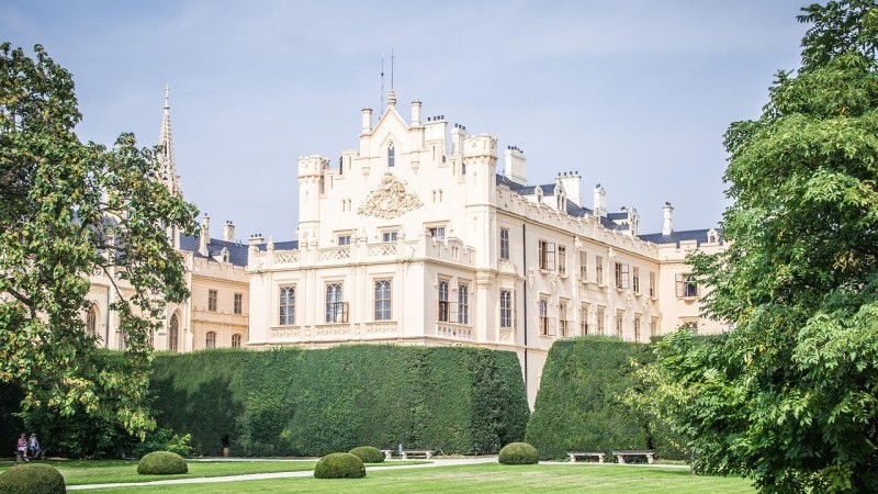 Autobusom do Lednice a na Slávnosti mandlí a vína