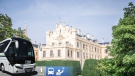 Autobusom do Lednice a na Slávnosti mandlí a vína