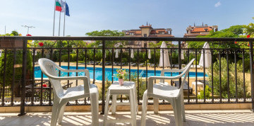 Sveti Vlas - hotel Julia 3* s raňajkami a s dopravou