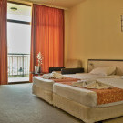 Julia Hotel