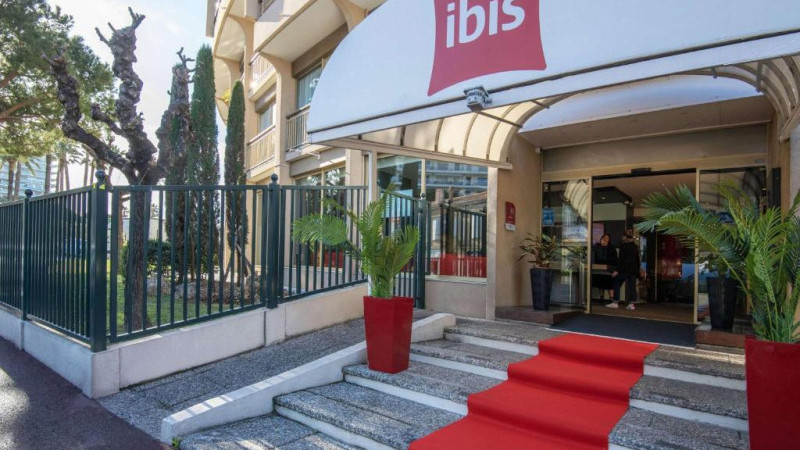 ibis Cannes Plage La Bocca & Hotel des Pays Bas