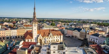 Hrad Bouzov, pivovar Litovel a Festival olomouckých syrečkov