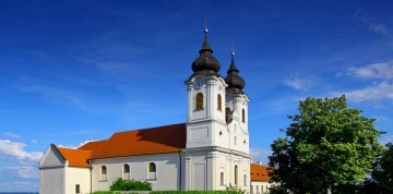 Kúpanie na Balatone, levanduľa a víno
