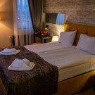 Riverside Hotel
